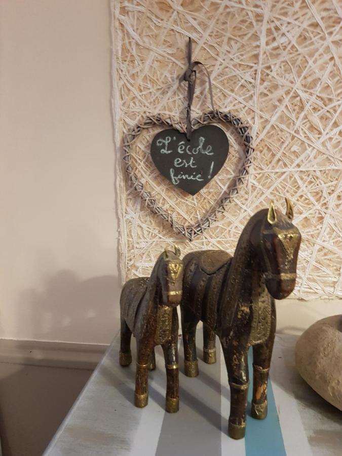 Gite L'Ecole Est Finie 6 Personnes 4Pieces Lusse المظهر الخارجي الصورة